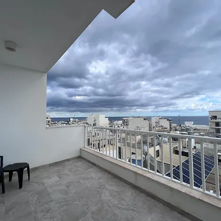 Sea Breeze Duplex Deluxe Penthouse Apartment Marsaskala Exterior photo