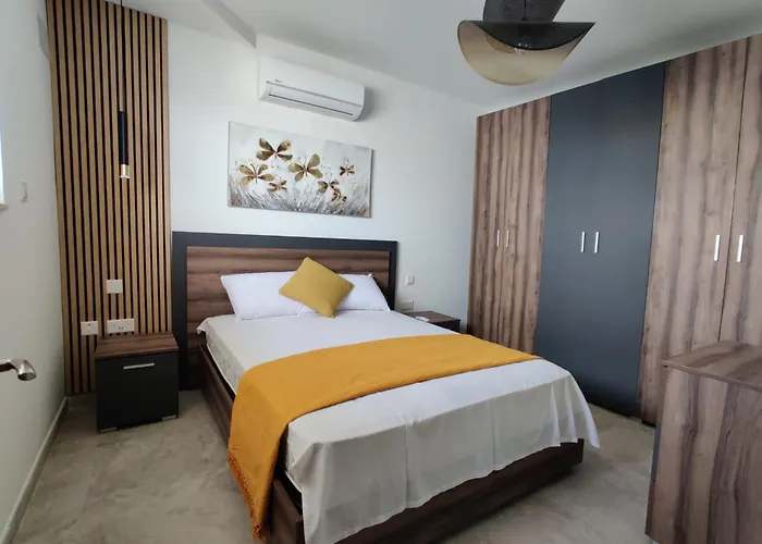 Sea Breeze Duplex Deluxe Penthouse