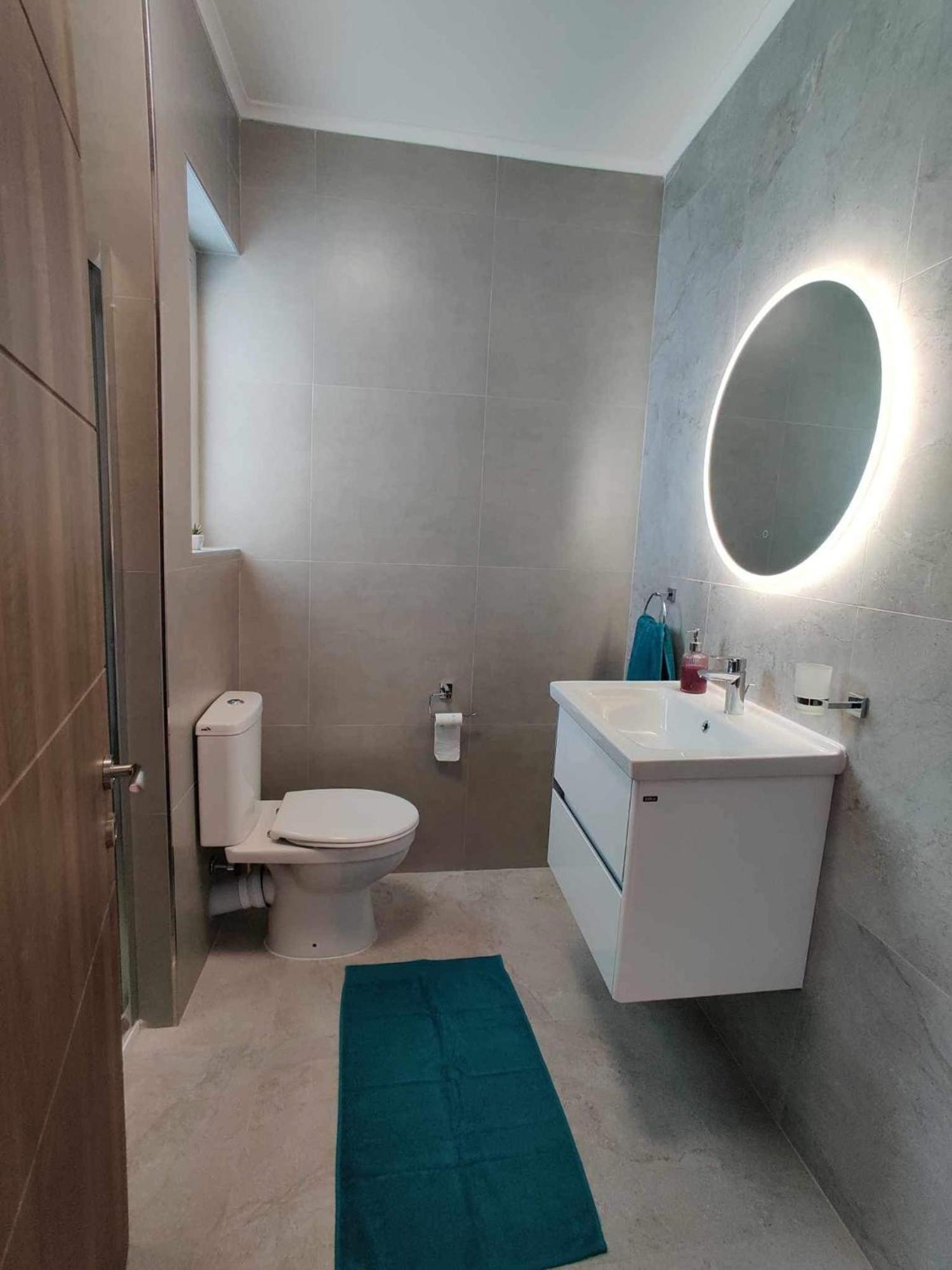 Sea Breeze Duplex Deluxe Penthouse Apartment