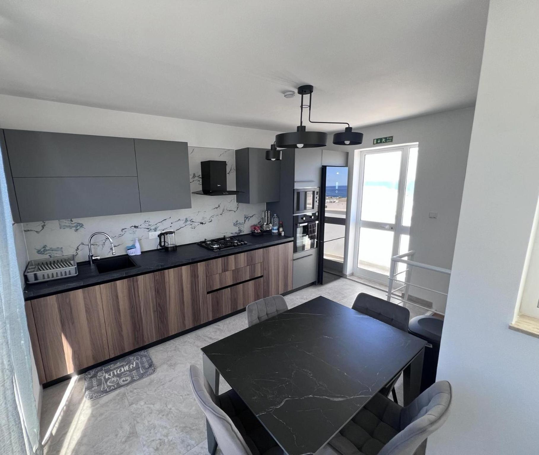 Apartment Sea Breeze Duplex Deluxe Penthouse